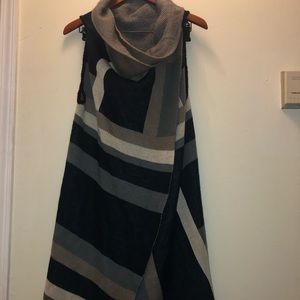 Oversized geometric stripe vest